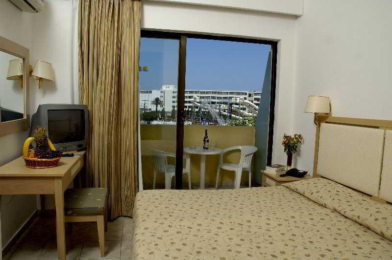 Sunland Holiday Resort 伊利索斯 外观 照片